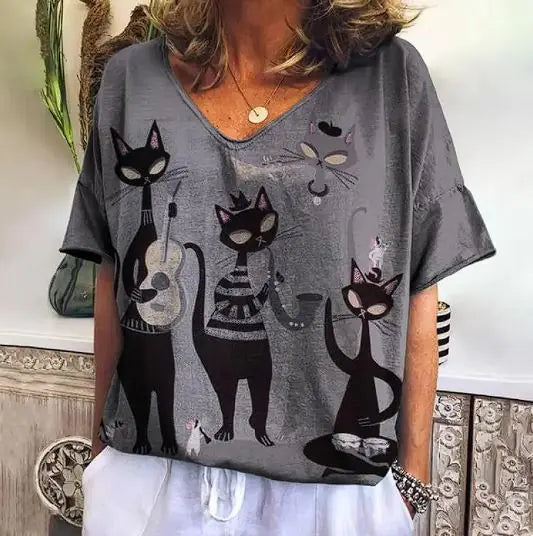 Women's T-Shirt with Kitten Graphic - PricesRgreat