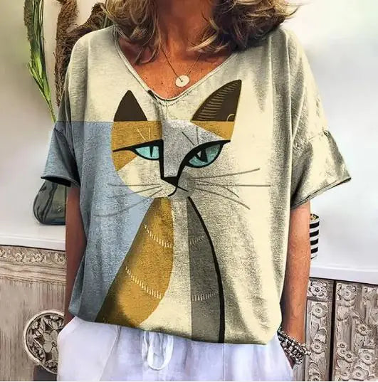 Women's T-Shirt with Kitten Graphic - PricesRgreat